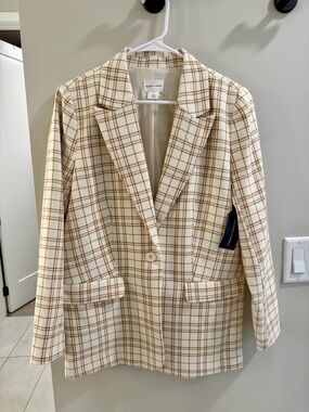 Melrose and Market Blazer